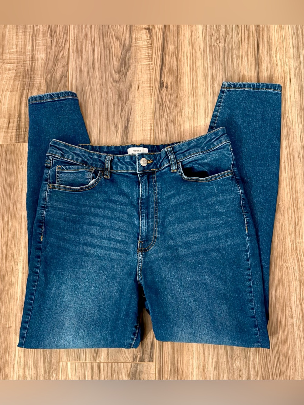 Forever 21 Mid-Rise Skinny Jeans Size 31 (XL)
